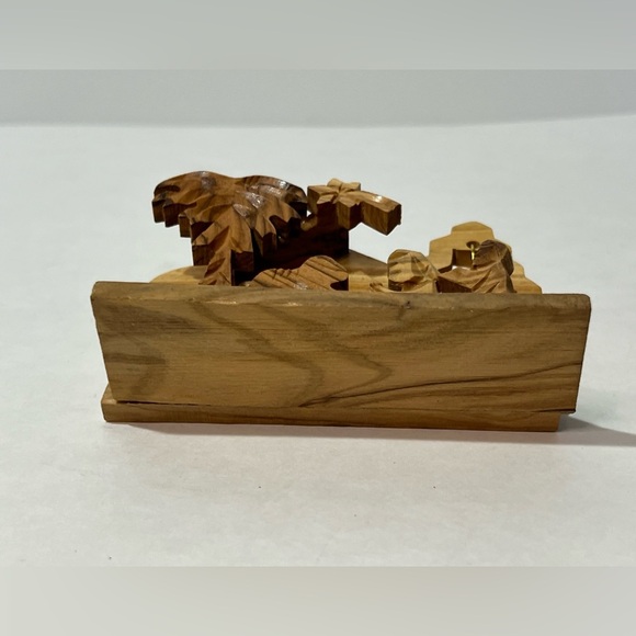 Bethlehem Mini Olive Wood Nativity Scene Carved Manger Scene VTG Christmas Decor - Picture 7 of 11